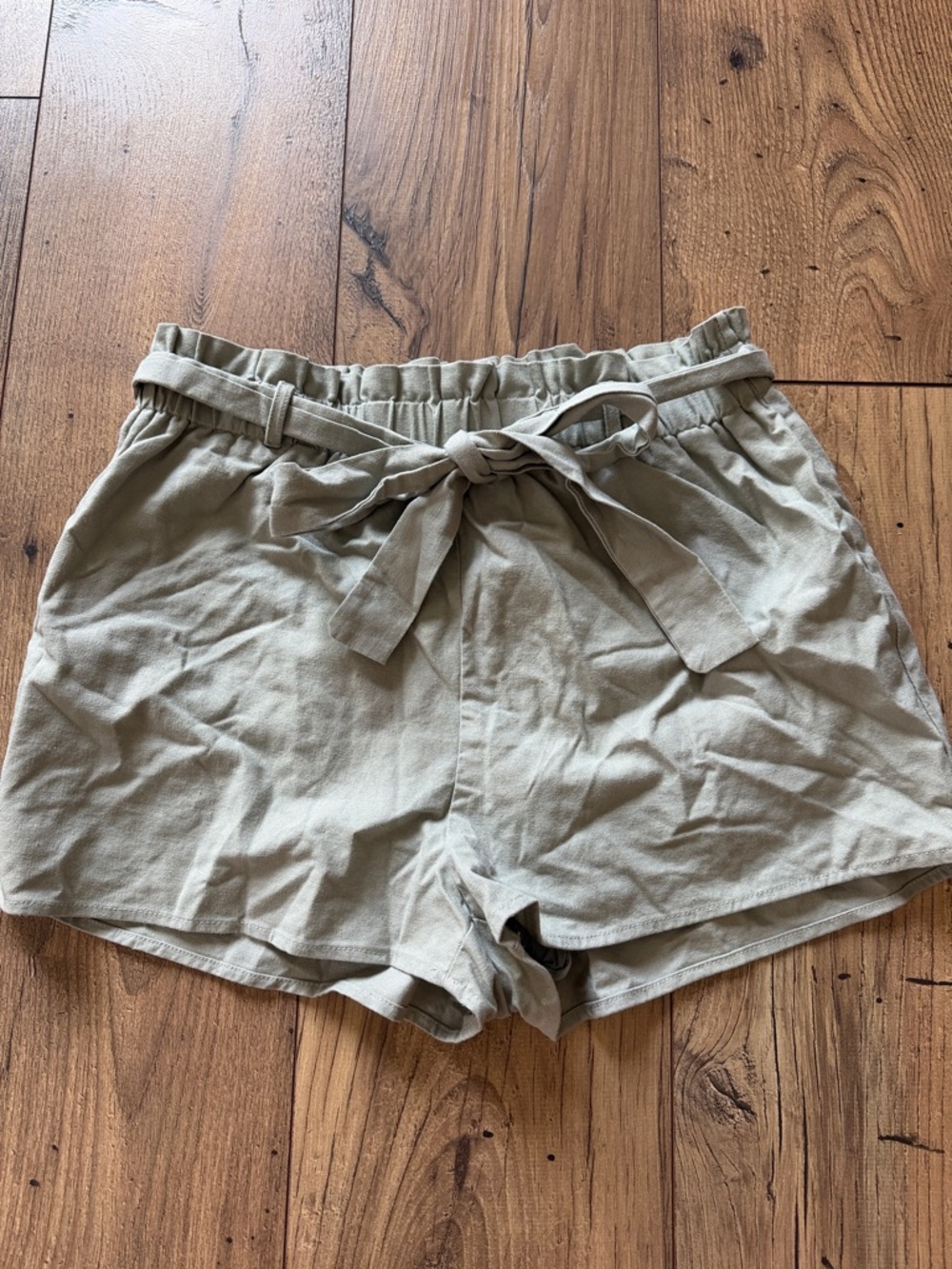 Lulu's Sage green Paperbag Waist Tie-Front Shorts women’s medium